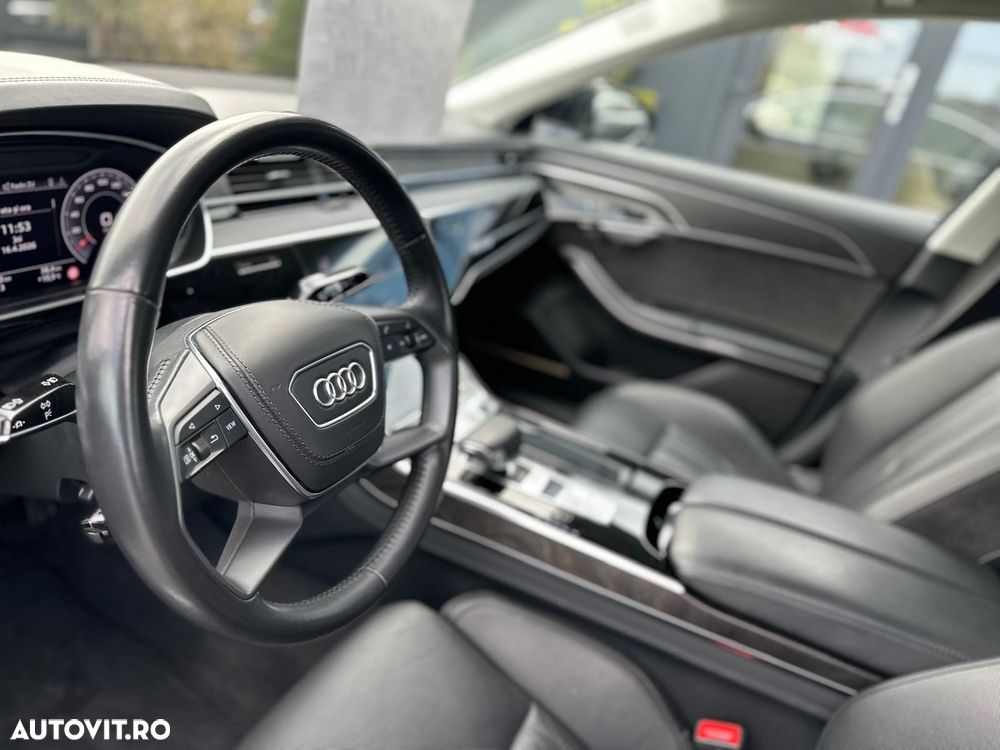 Audi A8 - 12