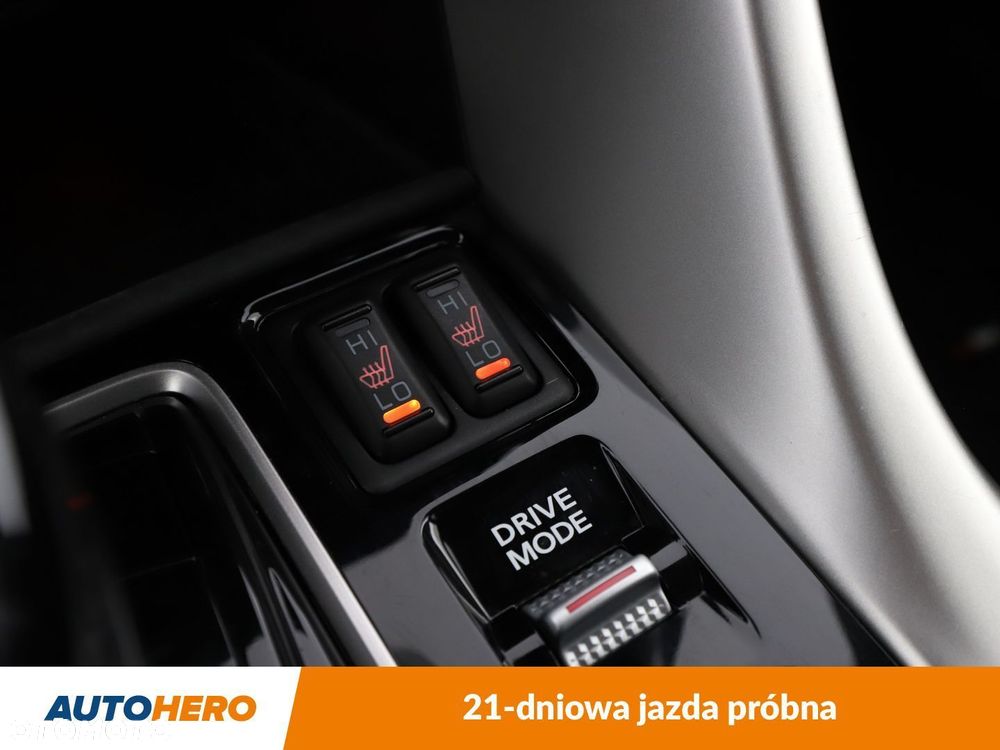 Mitsubishi Eclipse Cross - 27