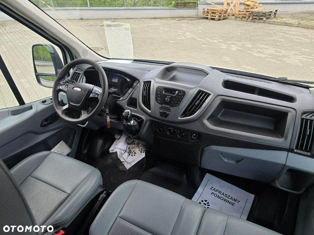 Ford Transit - 32