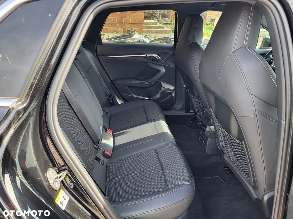 Audi A3 Sportback TFSIe 150 kW ack S tronic S line - 24