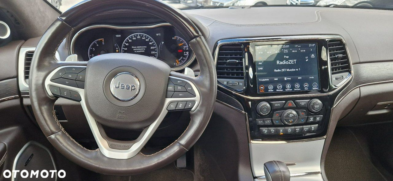 Jeep Grand Cherokee - 30