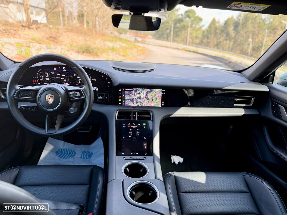 Porsche Taycan Sport Turismo bateria Performance Plus - 32