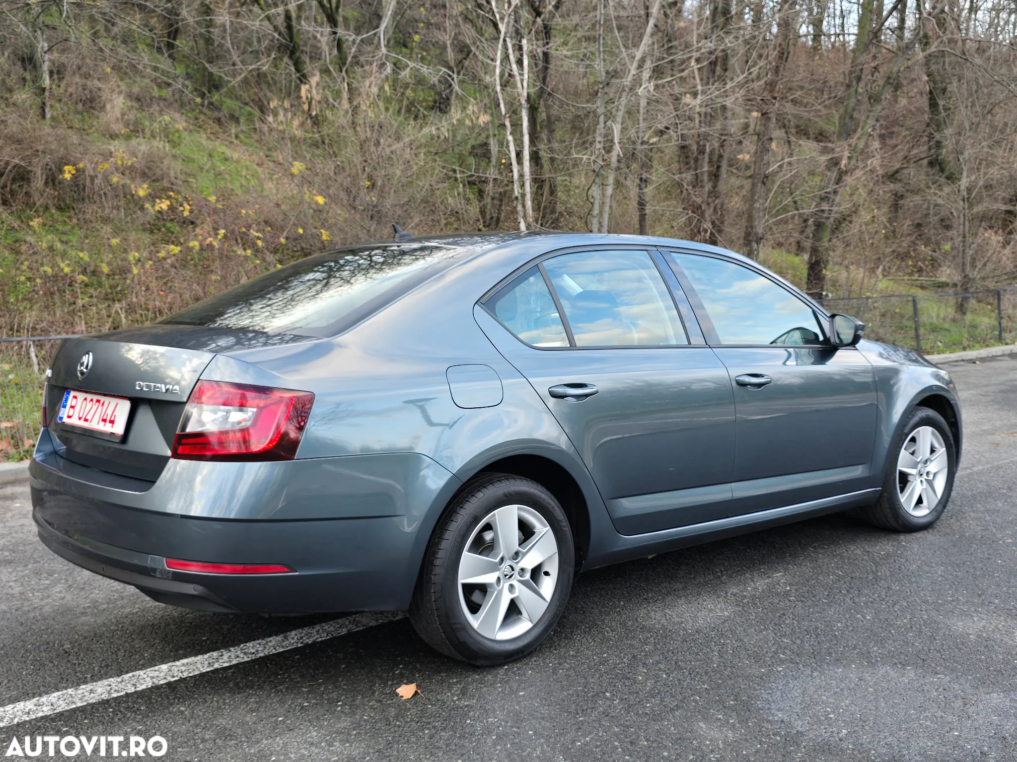 Skoda Octavia 1.6 TDI Ambition - 11