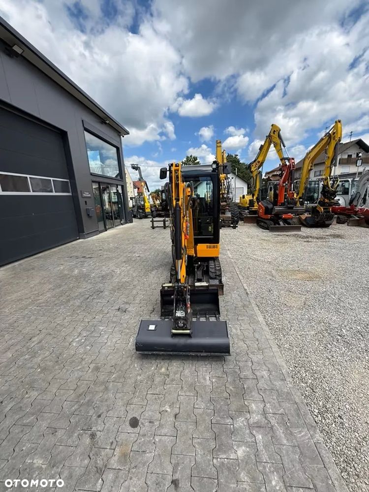 JCB 19C-1 PowerTilt - 3