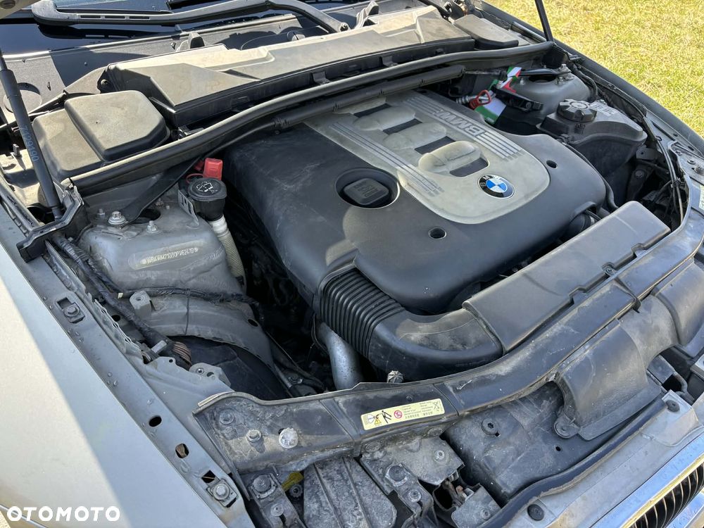 BMW Seria 3 325d DPF - 24