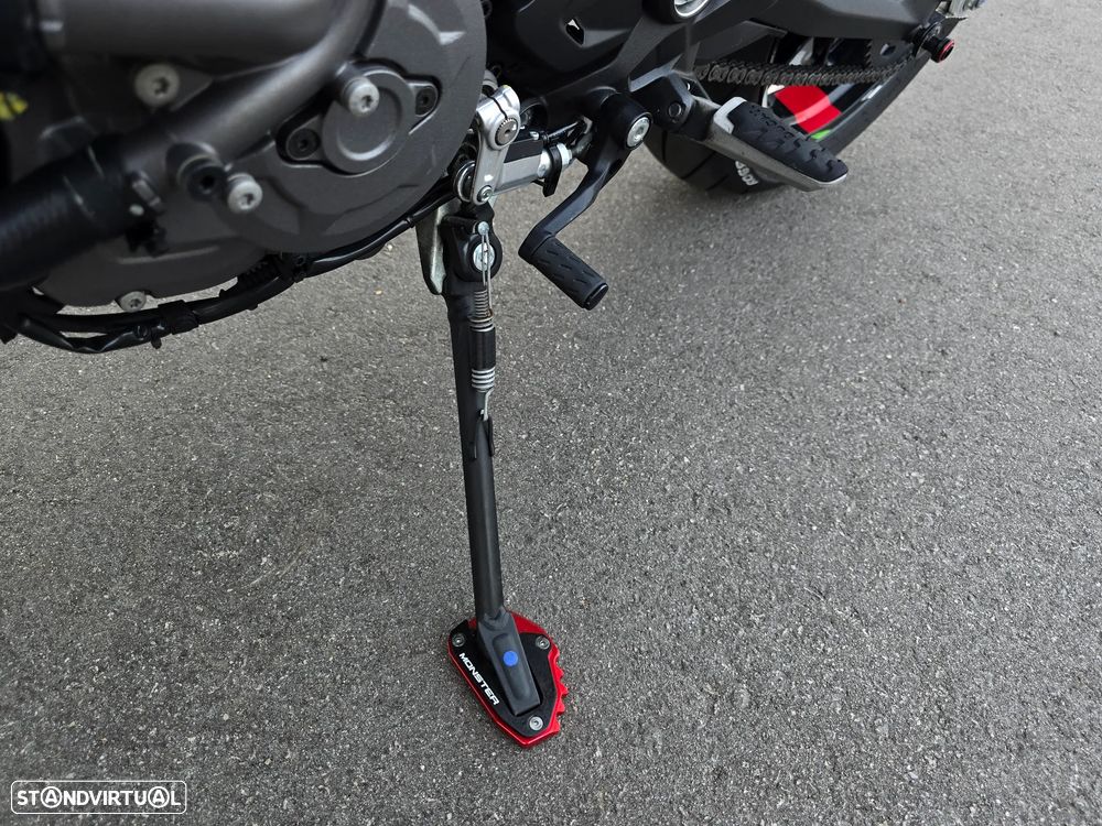 Ducati Monster 937 - 13