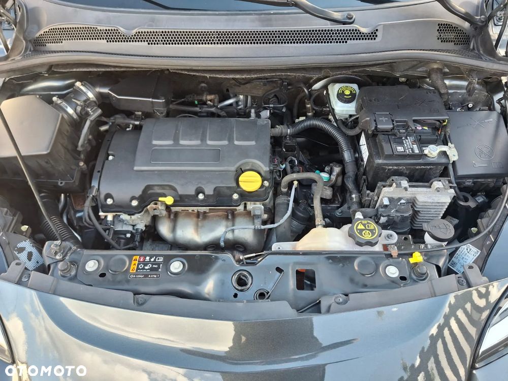 Opel Corsa 1.4 Cosmo S&S - 24