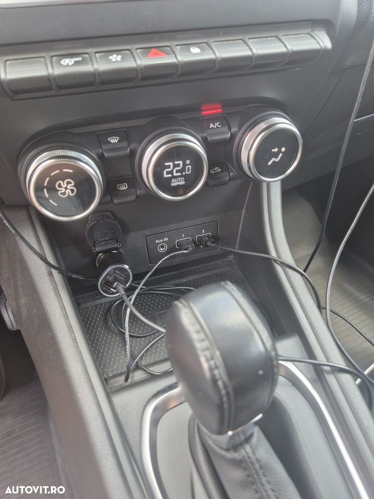 Renault Captur MHEV 140 EDC Techno - 5