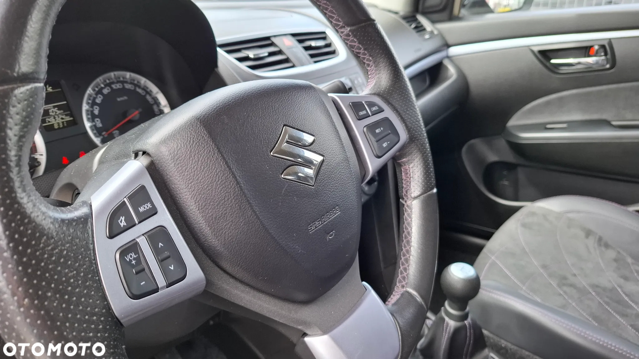 Suzuki Swift 1.2 Premium - 17