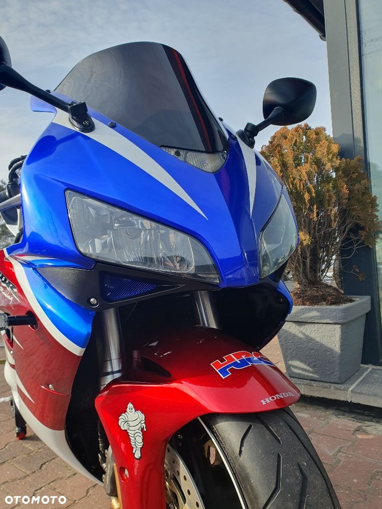 Honda CBR - 23