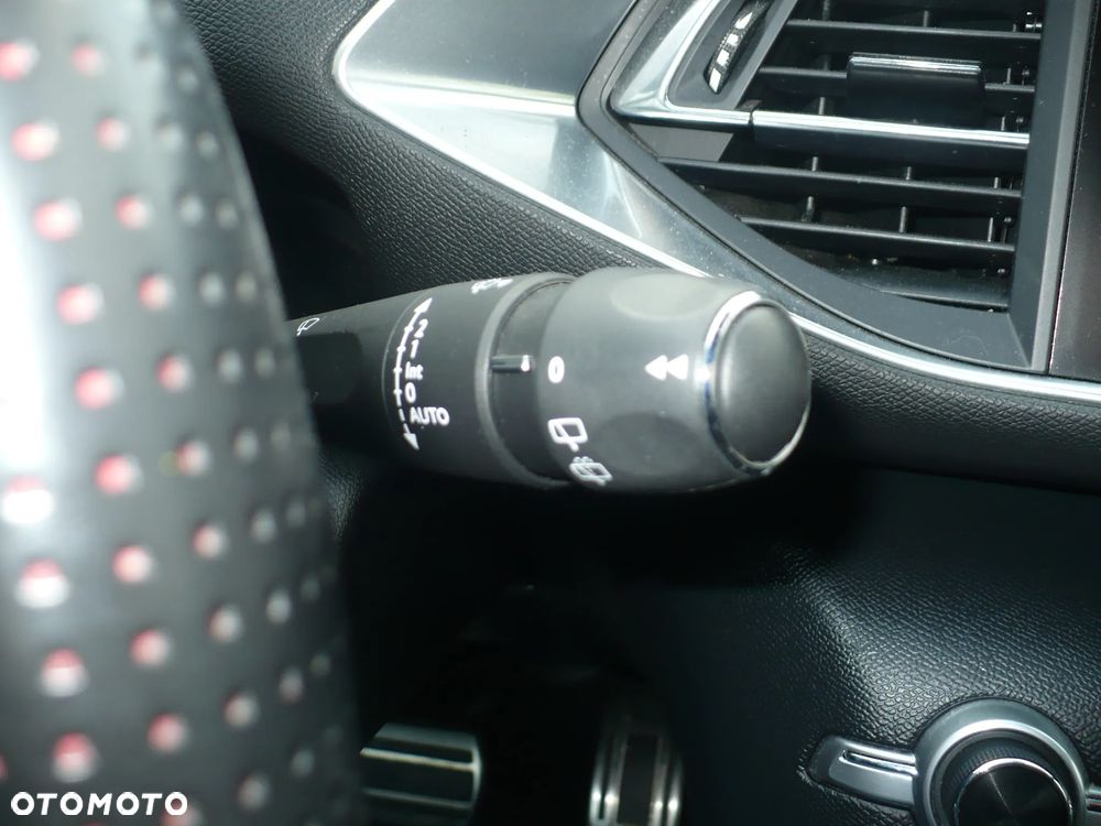 Peugeot 308 BlueHDi 180 EAT6 GT - 23