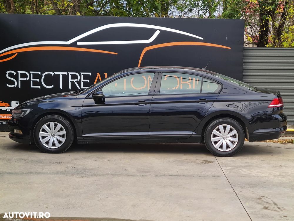 Volkswagen Passat - 4