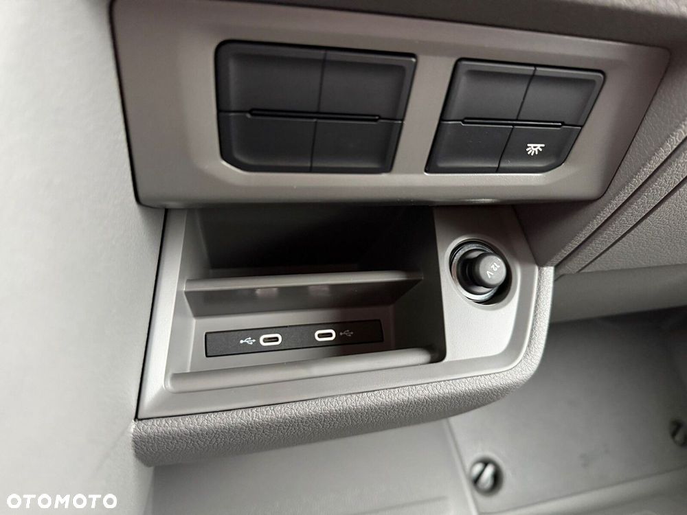 Volkswagen Crafter 35 2.0 TDI L4H3 4490 140 KM - 21