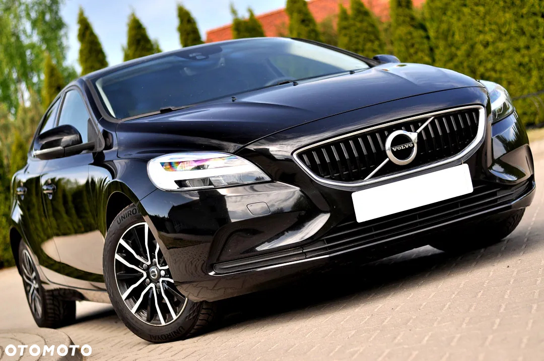 Volvo V40 D2 Drive-E Momentum - 9
