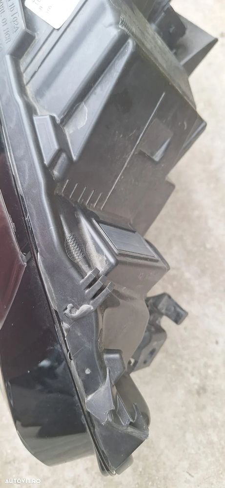 FAR DREAPTA RENAULT MEGANE 5 - 4