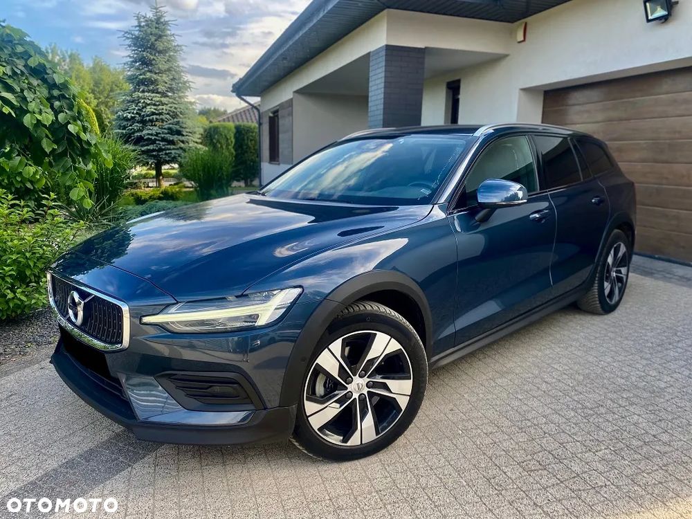 Volvo V60 Cross Country B4 D AWD Ultimate - 15