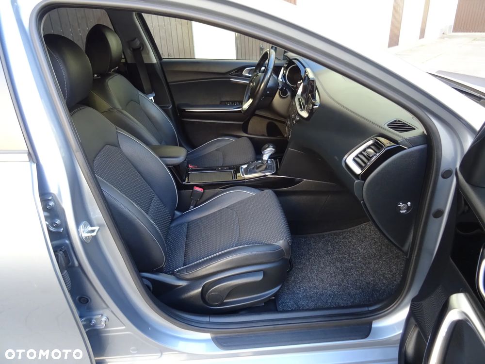 Kia Ceed 1.4 T-GDI DCT OPF Platinum Edition - 7