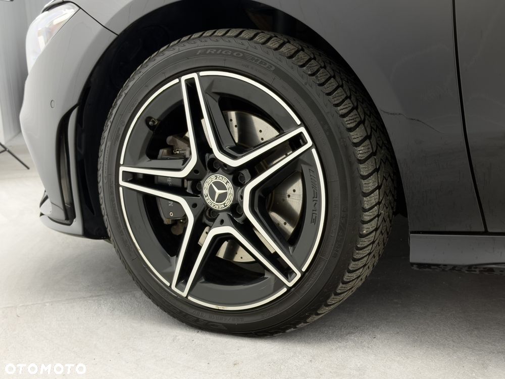 Mercedes-Benz CLA 250 E AMG Line 8G-DCT - 11