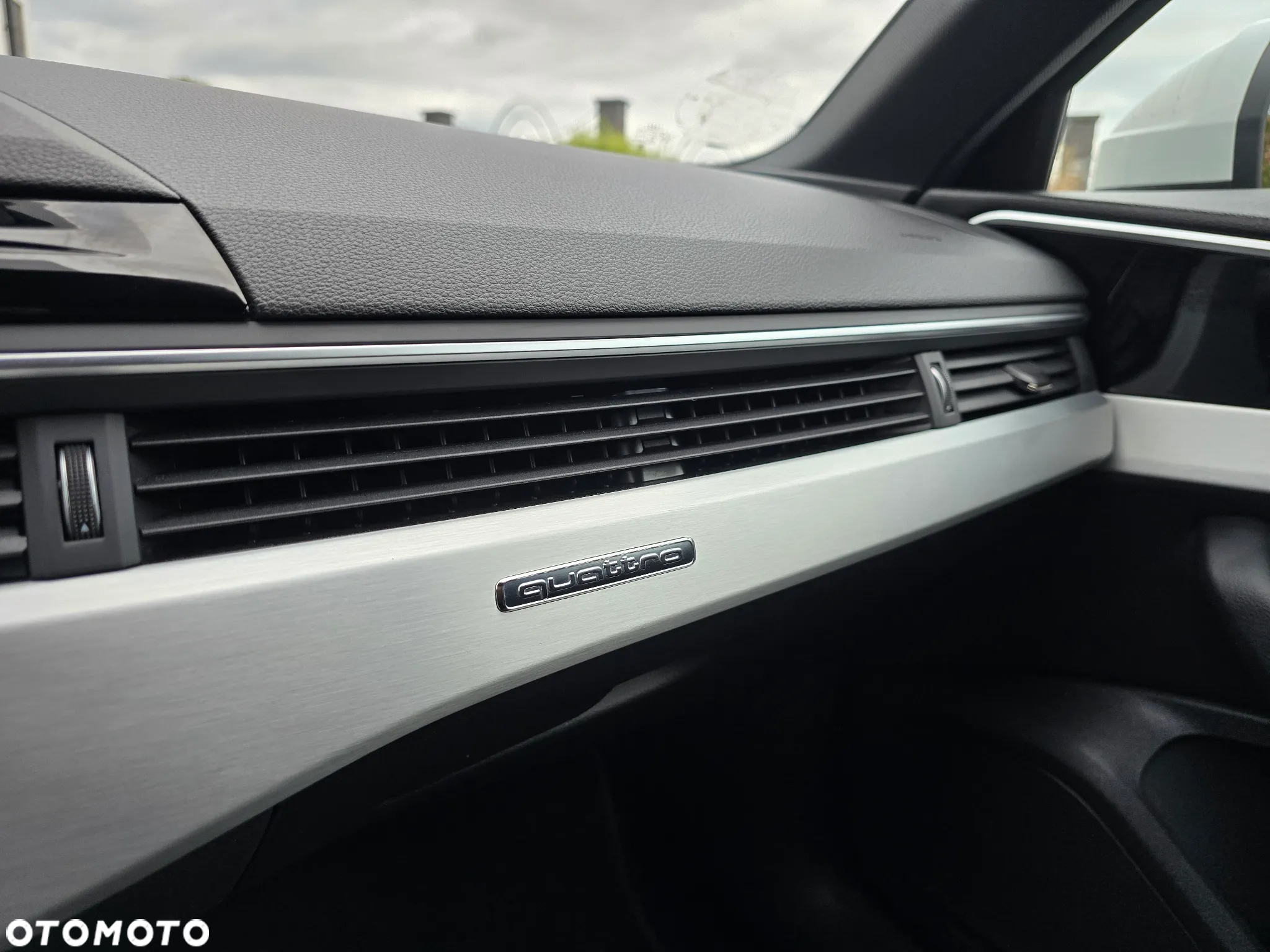 Audi A4 Avant 40 TDI quattro S tronic S line - 23