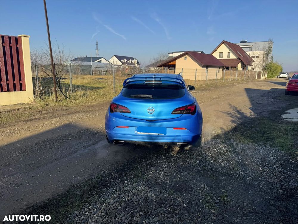 Opel Astra GTC 2.0 Turbo Ecotec Start/Stop OPC - 24