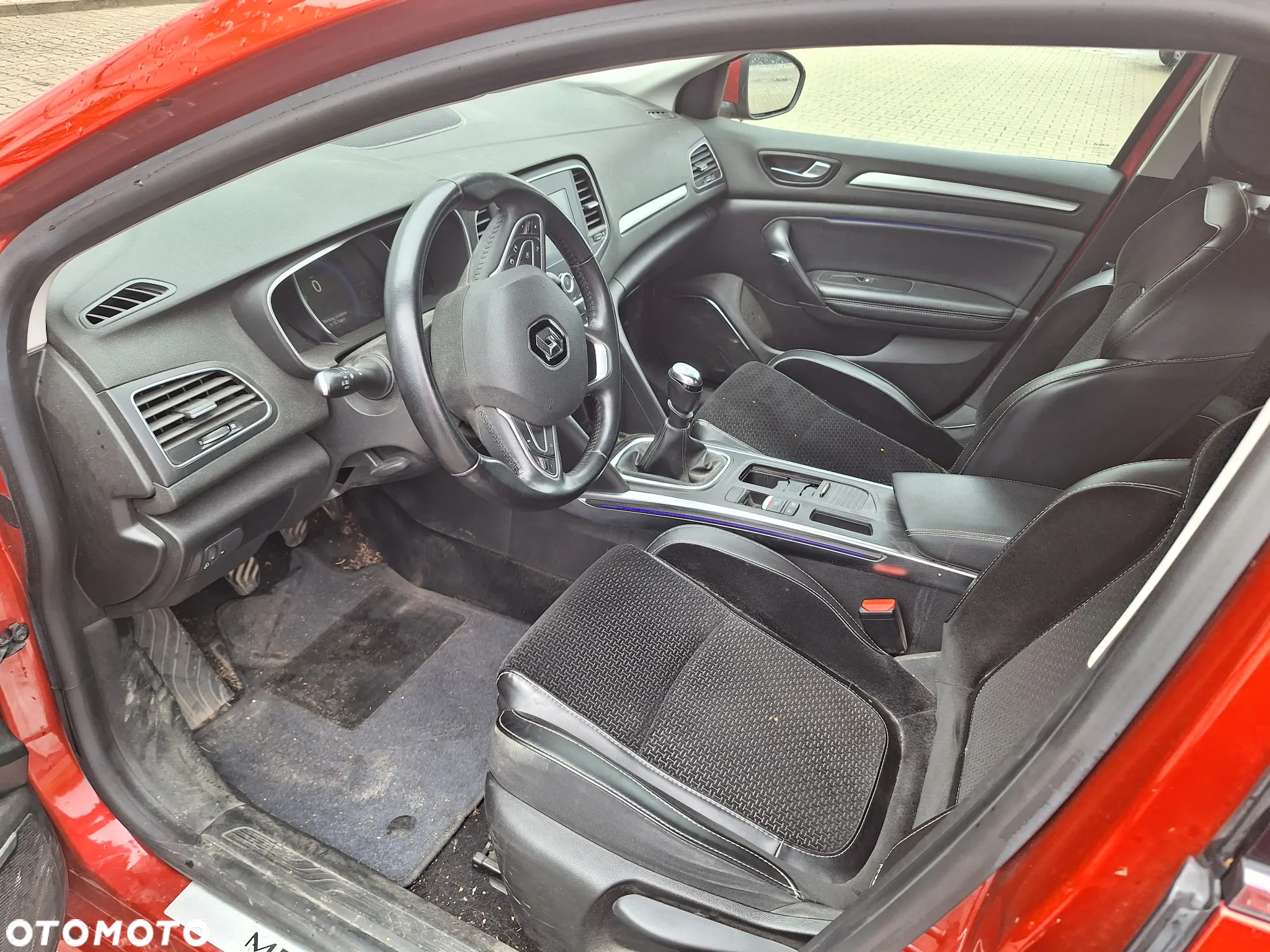 Renault Megane ENERGY TCe 100 INTENS - 16