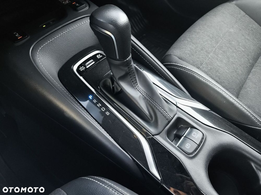 Toyota Corolla 1.8 Hybrid Style - 24