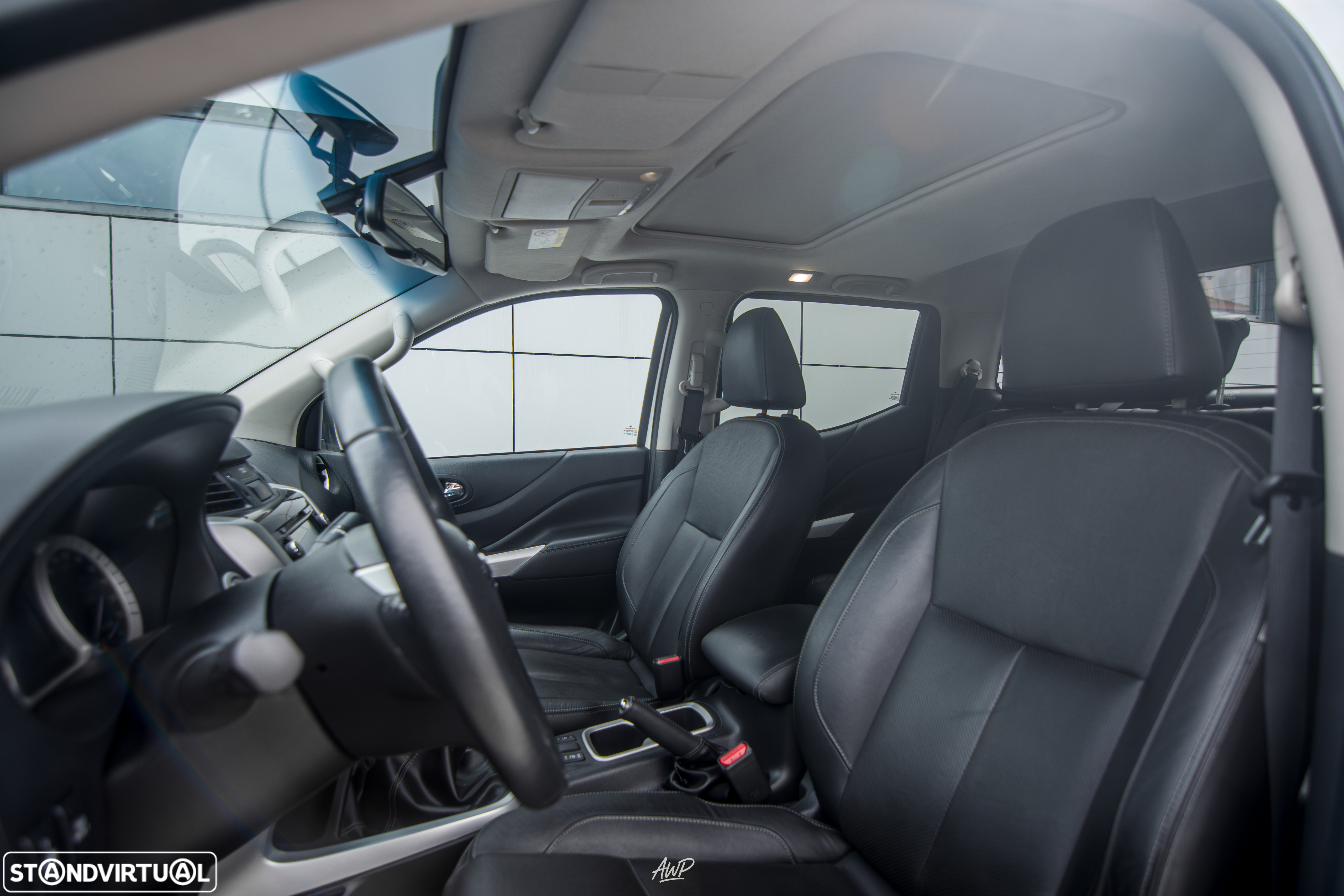 Nissan Navara 2.3 dCi CD 4WD Tekna - 23