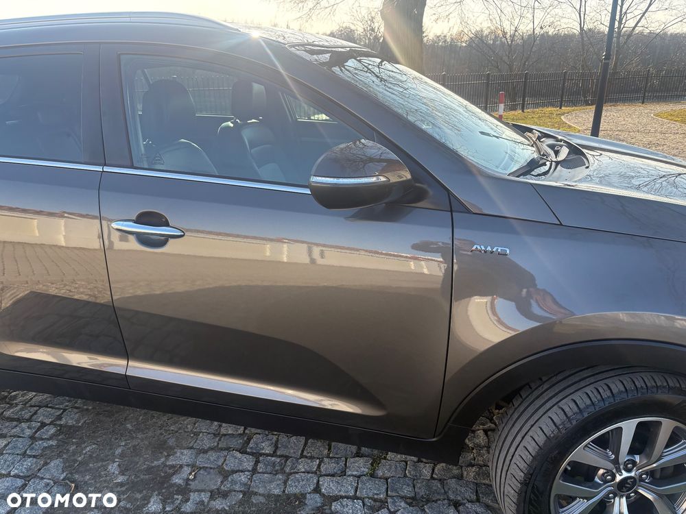 Kia Sportage 2.0 CRDI 4WD Fifa World Cup Edition - 8