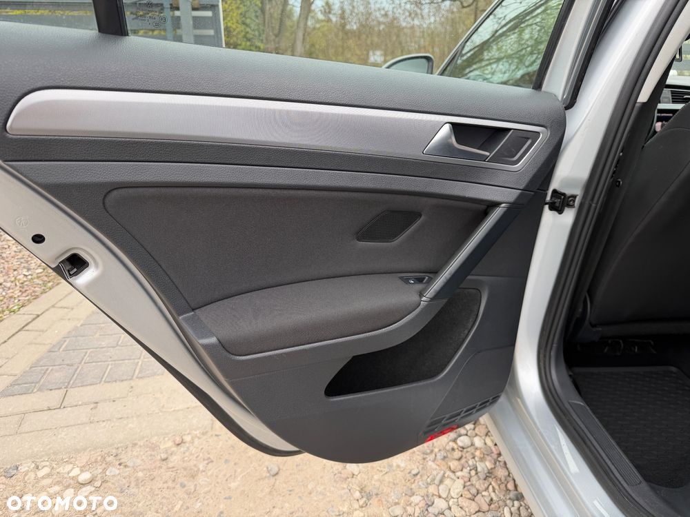 Volkswagen Golf 1.6 TDI BMT Comfortline - 13