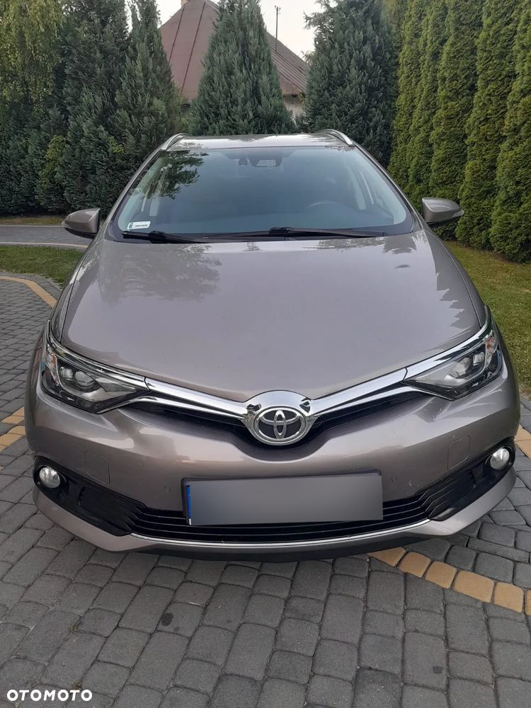 Toyota Auris 1.6 Premium Comfort - 1