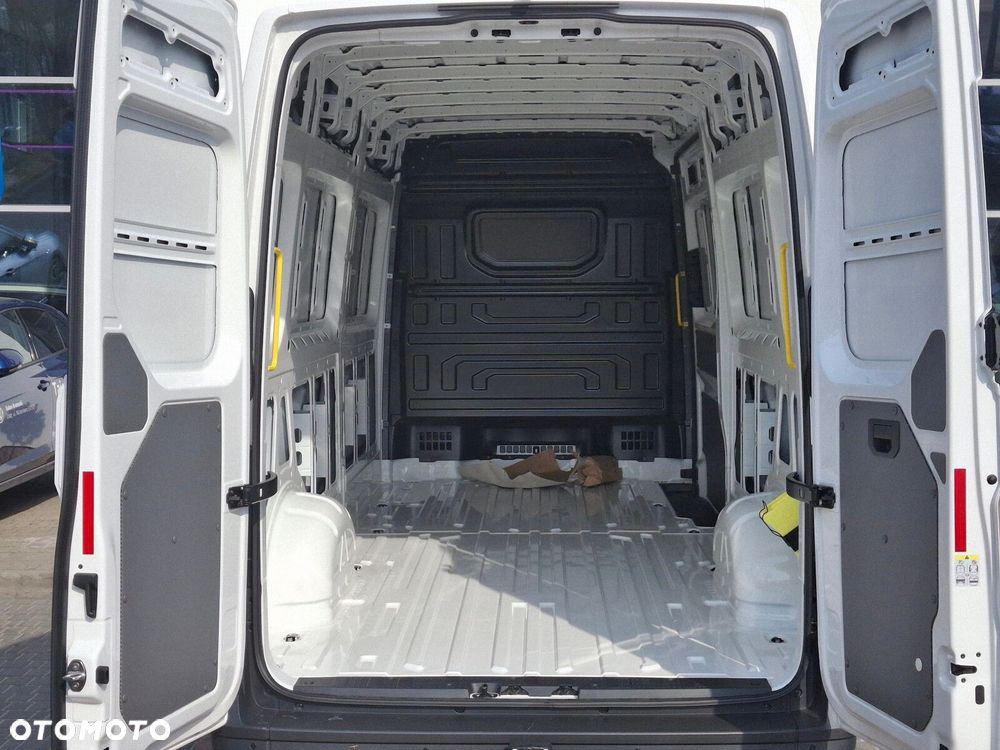 Volkswagen Crafter - 10