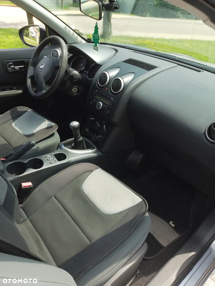 Nissan Qashqai - 2