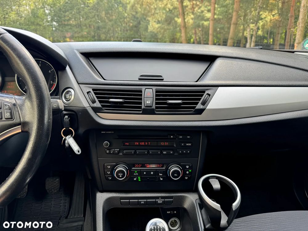 BMW X1 sDrive18d Sport Line - 26