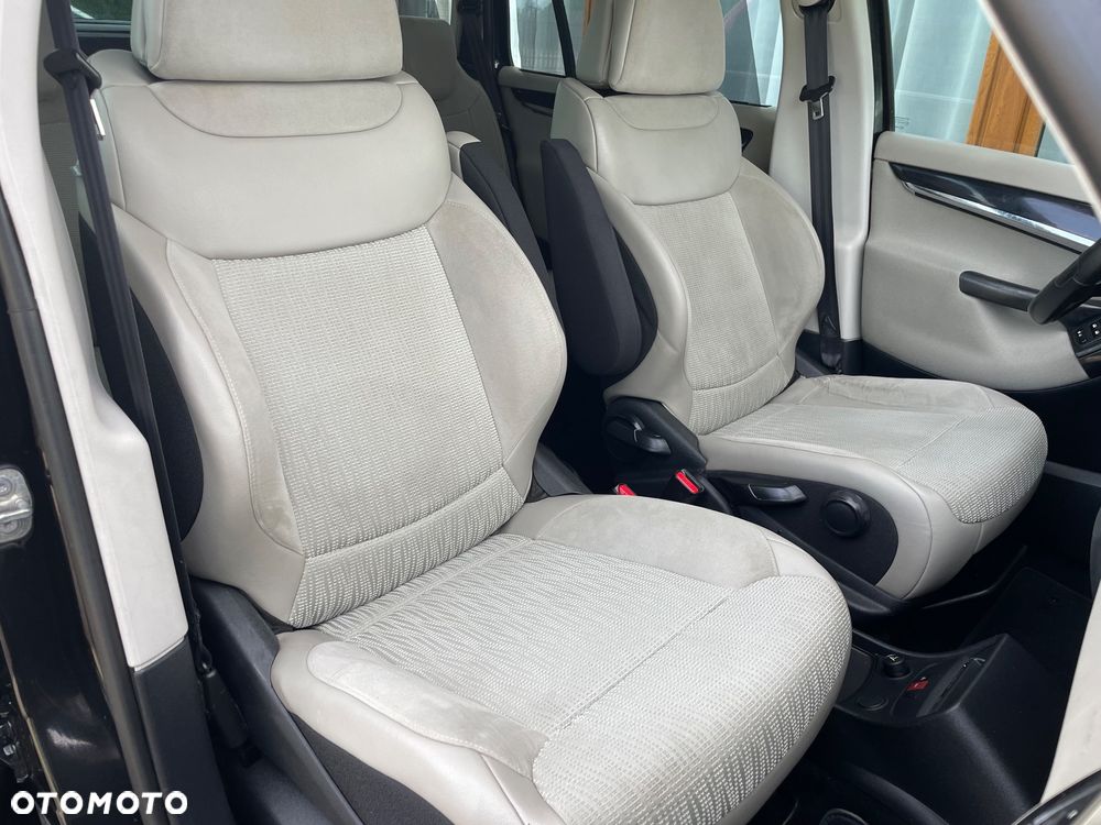 Citroën C4 Grand Picasso BlueHDi 150 Exclusive - 26