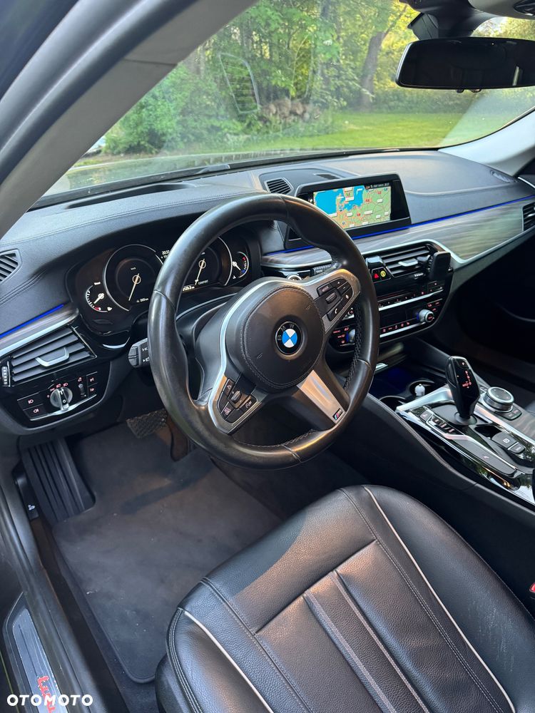 BMW Seria 5 520d xDrive Luxury Line sport - 29