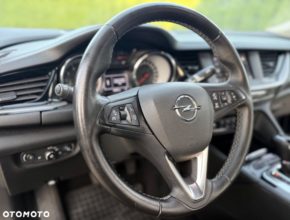 Opel Insignia 1.5 T Enjoy S&S - 11