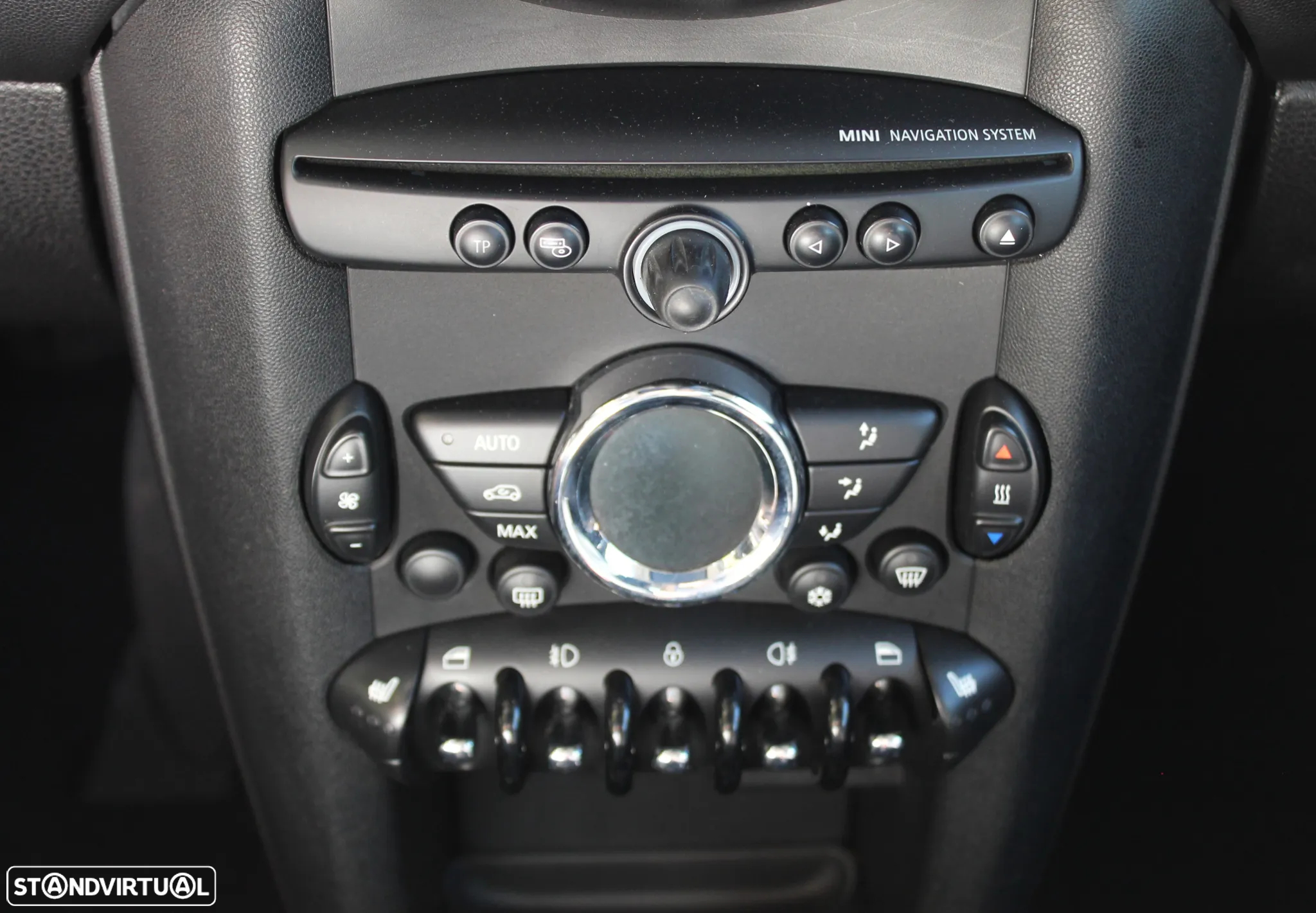 MINI 3 Portas Cooper D - 29