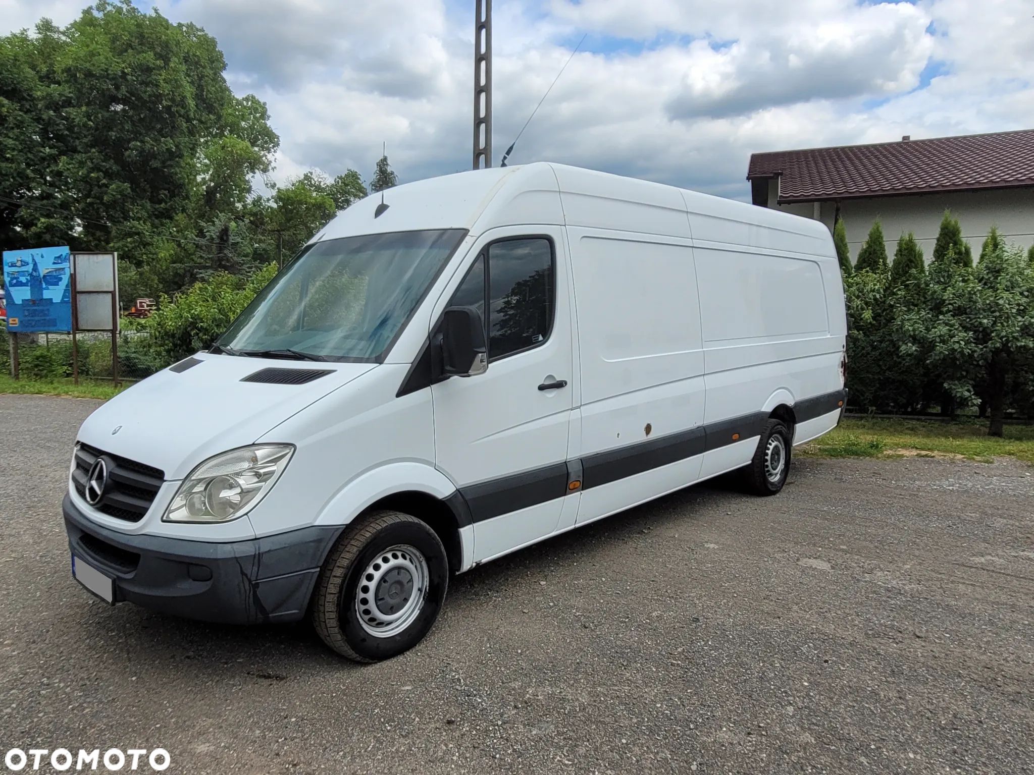 Mercedes-Benz Sprinter 319 - 1