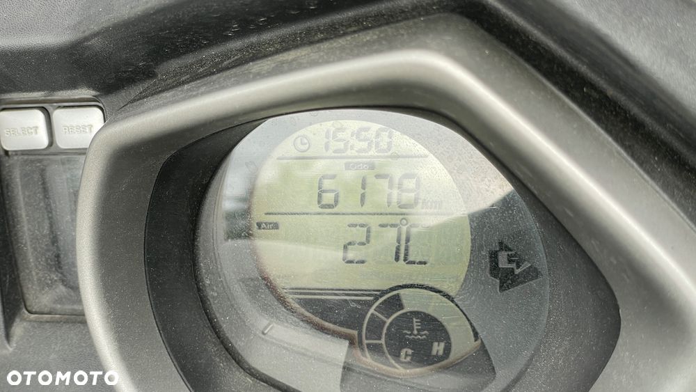 Yamaha X-max - 10