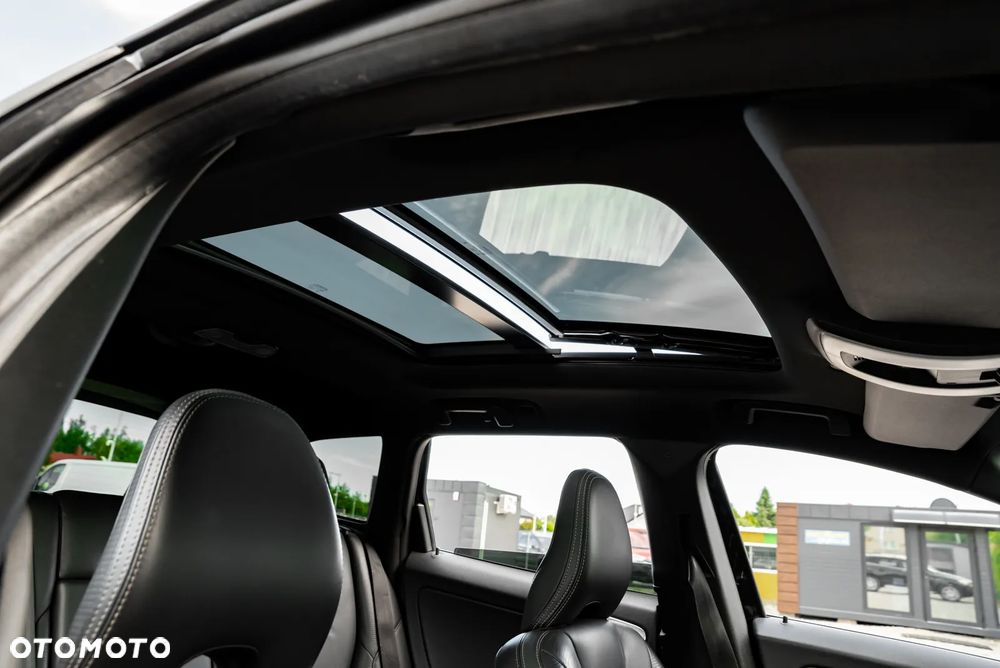 Volvo XC 60 D5 AWD RDesign - 27