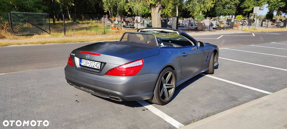 Mercedes-Benz SL - 10