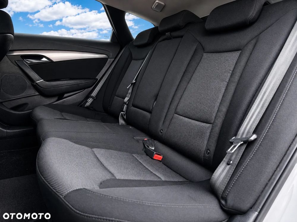 Hyundai i40 Kombi 1.7 CRDi Style - 13