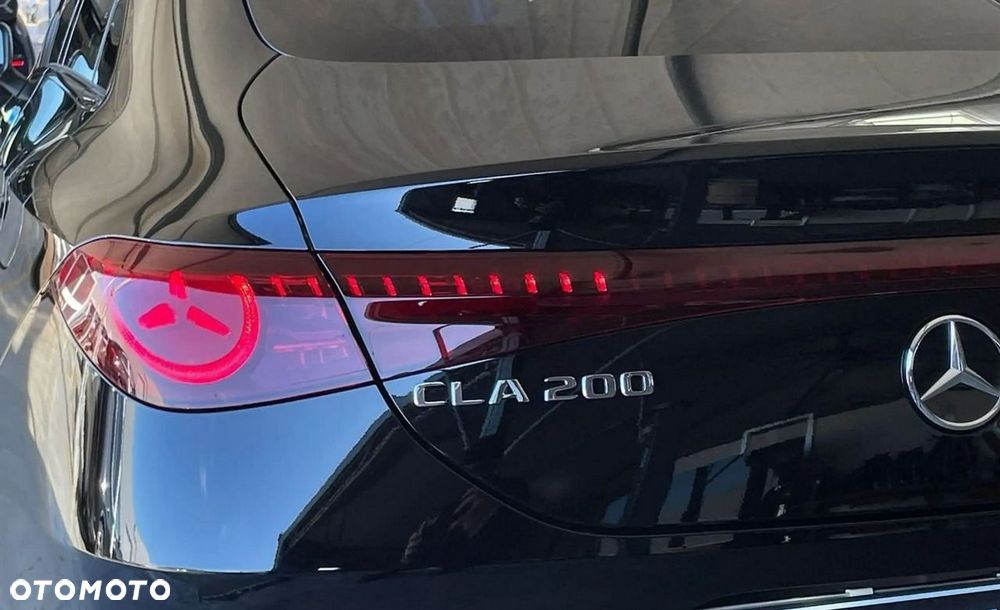 Mercedes-Benz CLA 200 mHEV 8G-DCT - 9
