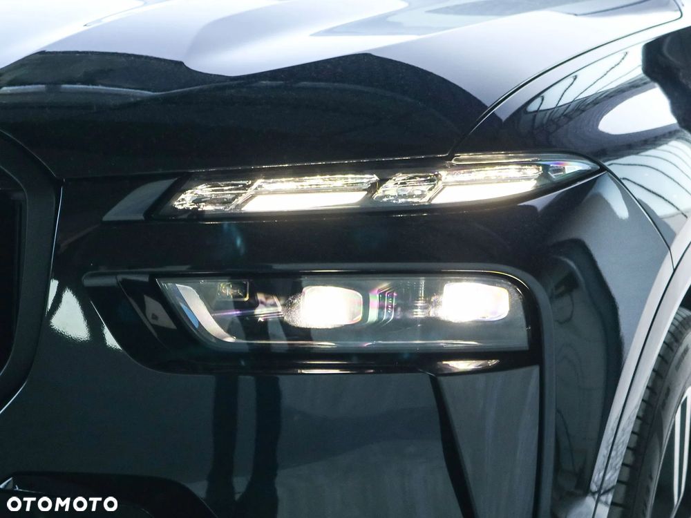 BMW X7 - 34