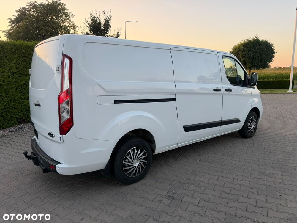 Ford Transit Custom - 13