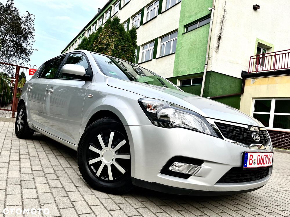 Kia Ceed 1.4 CVVT Attract - 6