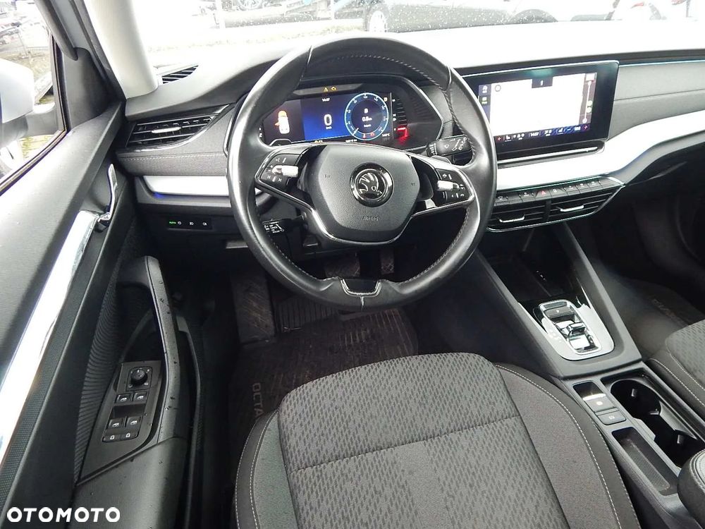 Skoda Octavia 2.0 TDI Style DSG - 13