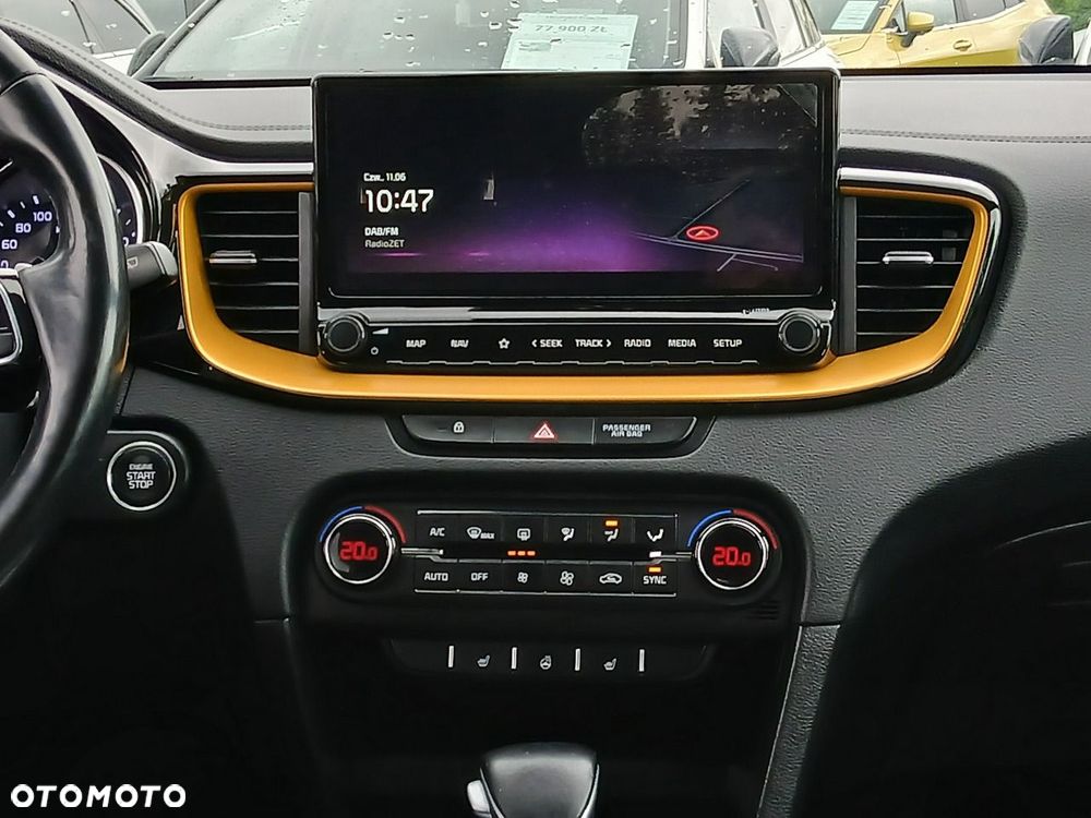 Kia XCeed - 18