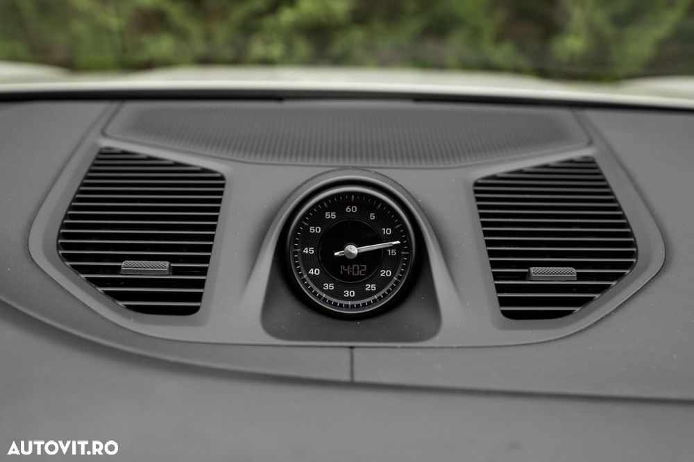 Porsche Cayenne Coupe - 30