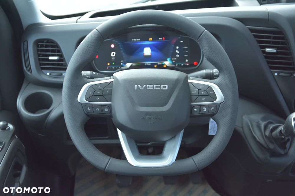 Iveco Daily 35S18 180km zabudowa brygadowa 7osobowy MOBILCAR - 23